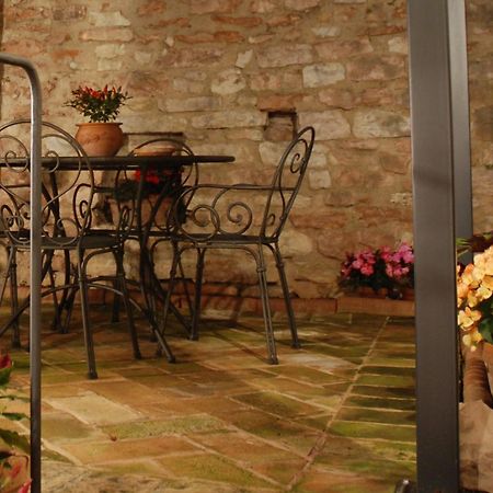 La Piccola Corte Lägenhet Spello Exteriör bild